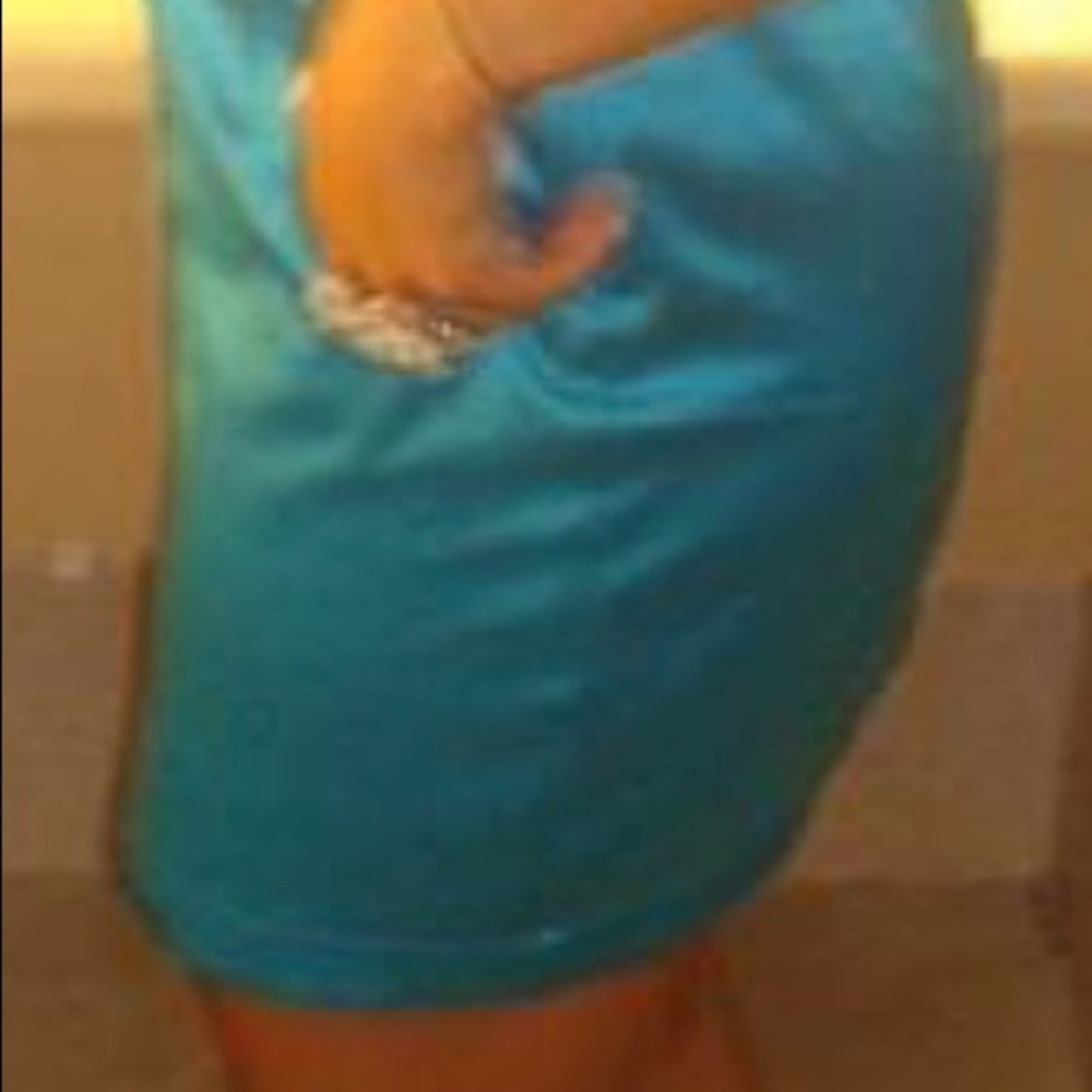 Dress - Picture 6 of 7